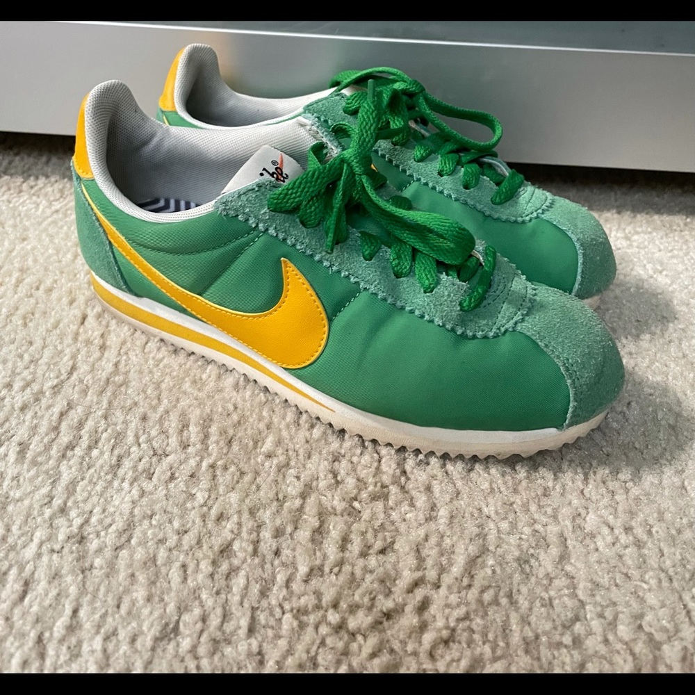 Nike Classic Cortez Nylon Oregon or Brazil edition